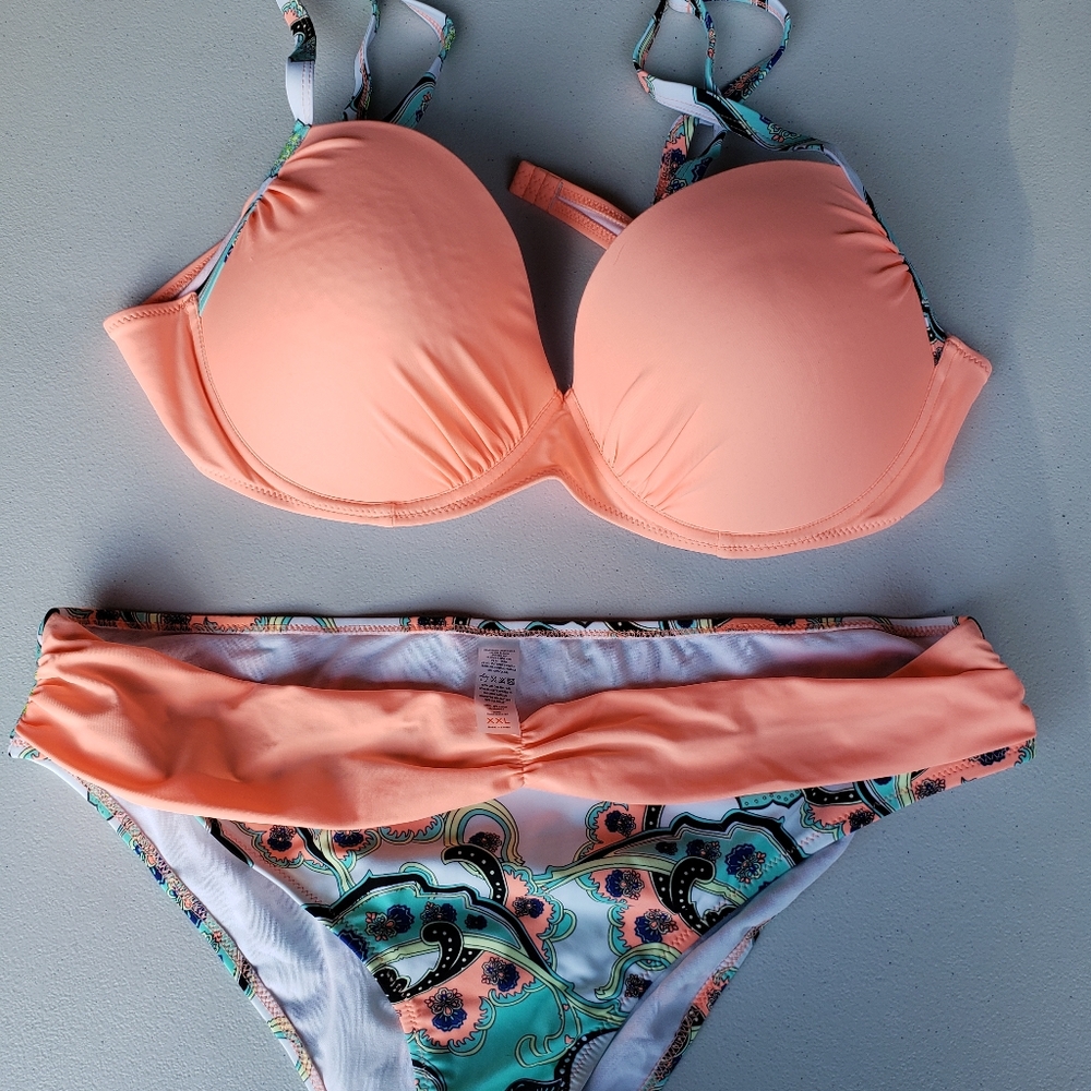 Women's XXL NWOT Swimsuit Bikini